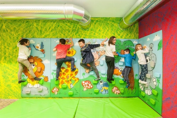 Hotel Touring image 21